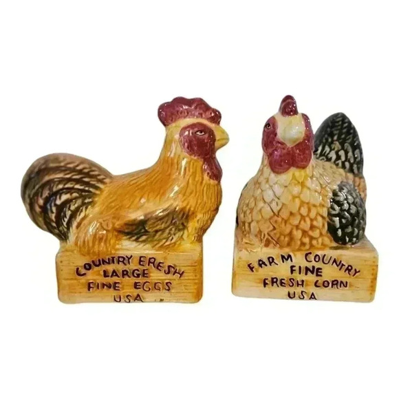 CIB Cardinal Inc Rooster Chicken Farm Country Fresh Eggs Salt Pepper Shakers Vtg - Picture 1 of 9